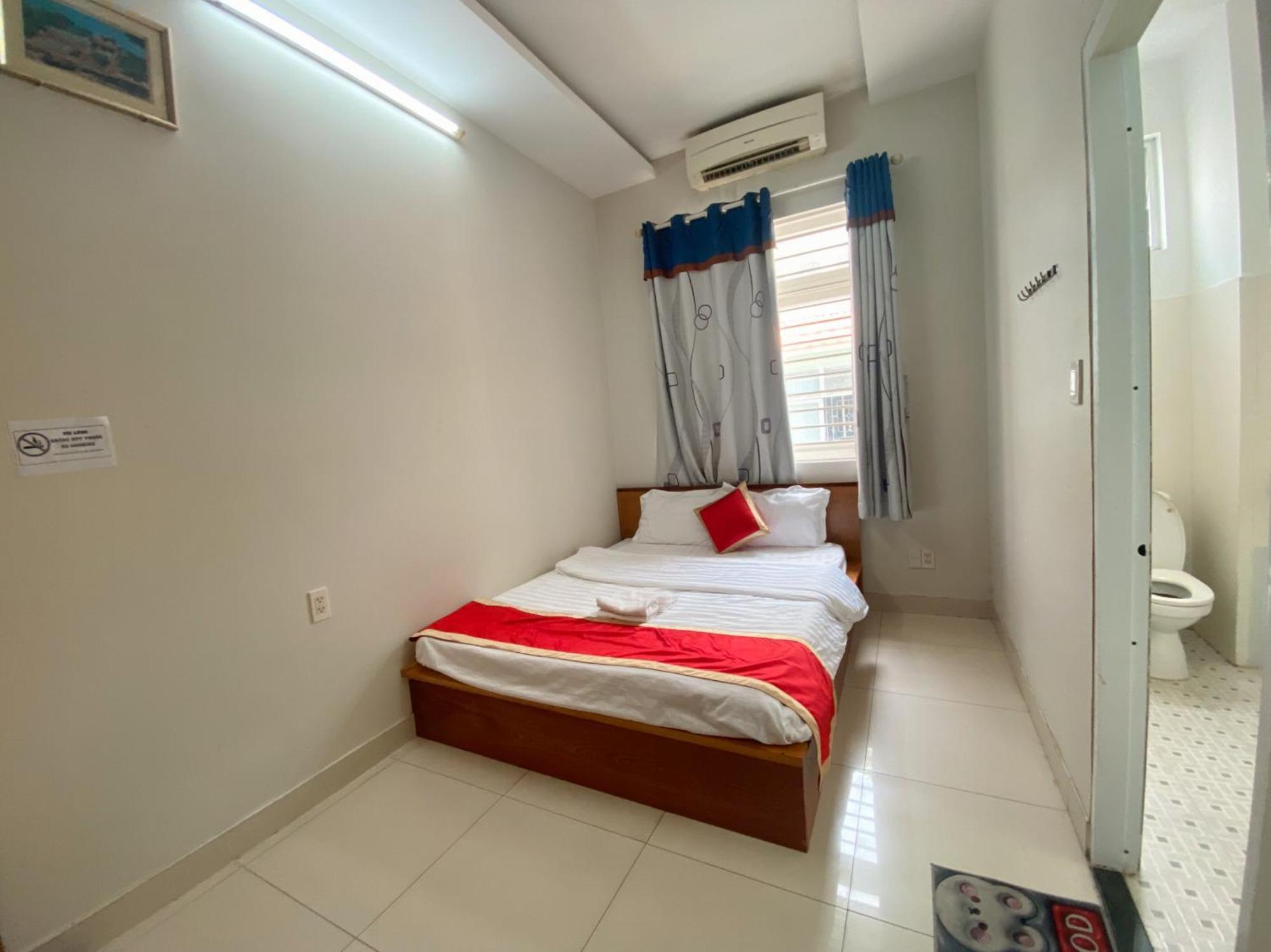 Lucky Khách sạn 3*