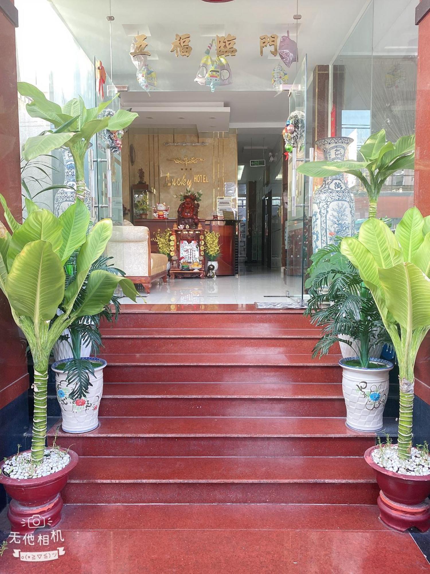 Khách sạn Lucky 3*